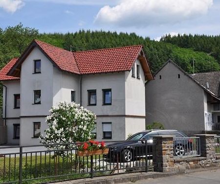 Fliederhof Ferienwohnungen Herresbach Szoba fotó