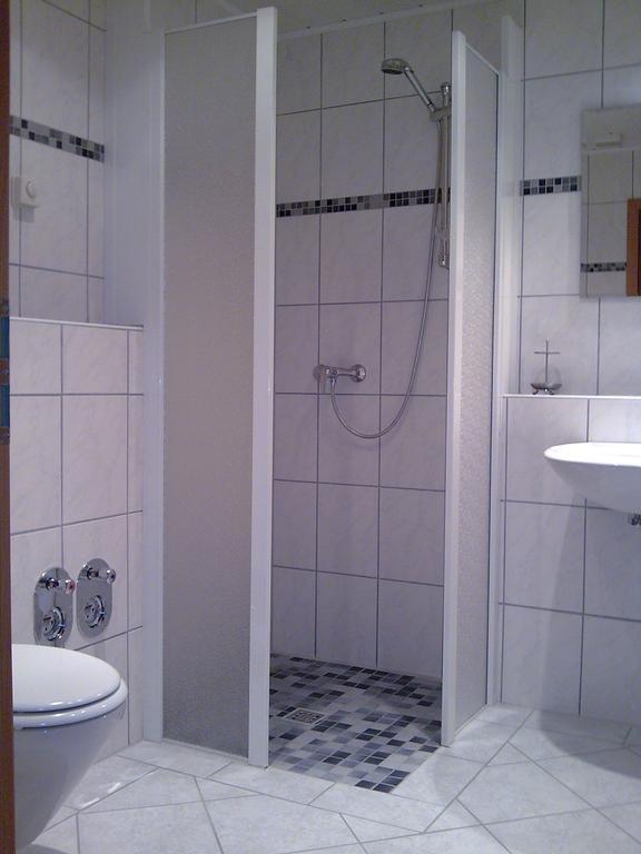 Fliederhof Ferienwohnungen Herresbach Szoba fotó
